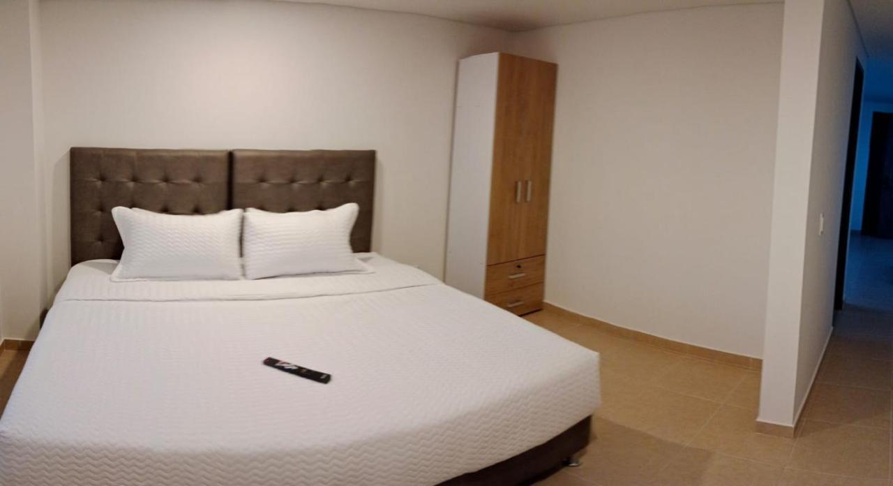 Aparta Suite Plaza Premium Bogota Luaran gambar